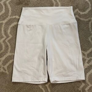 Garage white size M biker shorts